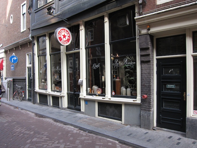 Cafe Int Aepjen.jpg