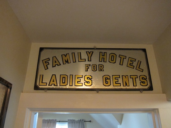 FamilyHotel2.jpg